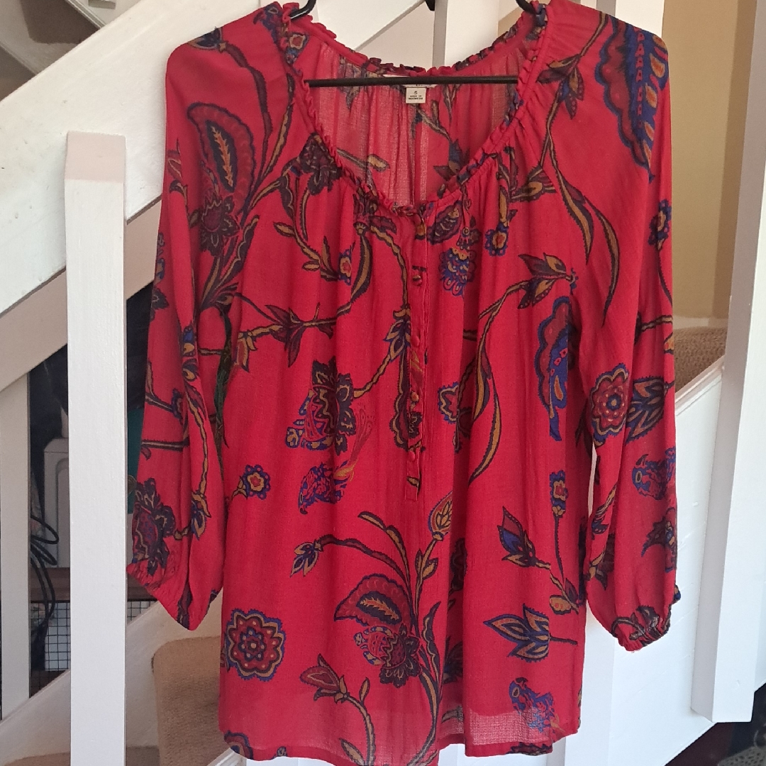 Lucky Cherry Red Floral Peasant Blouse Sz S Euc